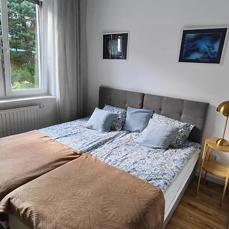 Bursztynowy 2 Pokojowy Z Ogrodzonym Tarasem Przy Nadmorskim Lesie Jantar