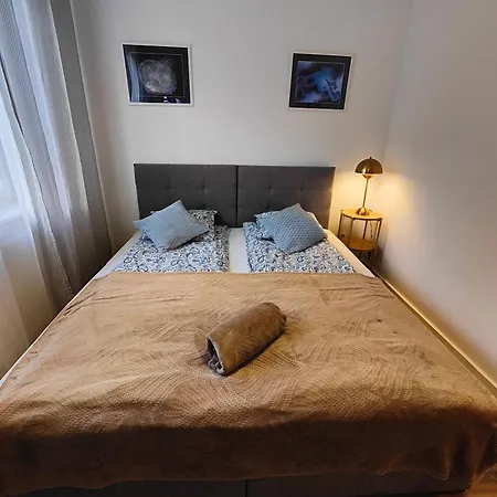 Bursztynowy 2 Pokojowy Z Ogrodzonym Tarasem Przy Nadmorskim Lesie Apartament