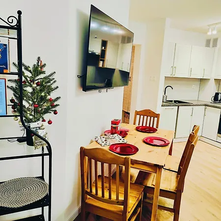 Bursztynowy 2 Pokojowy Z Ogrodzonym Tarasem Przy Nadmorskim Lesie