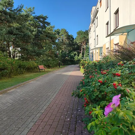 Apartmán Bursztynowy 2 Pokojowy Z Ogrodzonym Tarasem Przy Nadmorskim Lesie Jantar