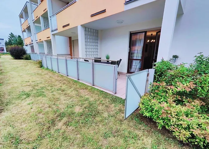 Bursztynowy 2 Pokojowy Z Ogrodzonym Tarasem Przy Nadmorskim Lesie Jantar