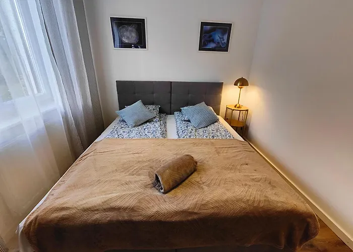 Bursztynowy 2 Pokojowy Z Ogrodzonym Tarasem Przy Nadmorskim Lesie Apartament