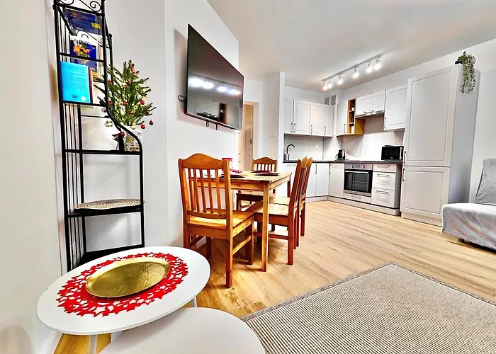 Bursztynowy 2 Pokojowy Z Ogrodzonym Tarasem Przy Nadmorskim Lesie Apartament